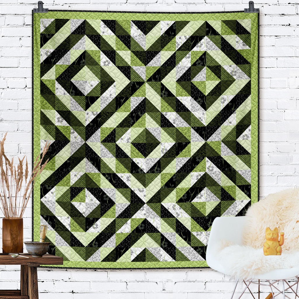 Clothworks Matcha Traditional Quilt Kit using Villa Rosa Designs Domino Five Quilt Pattern