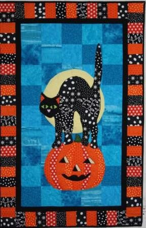 BJ Designs & Patterns Izzie Applique Quilt Pattern