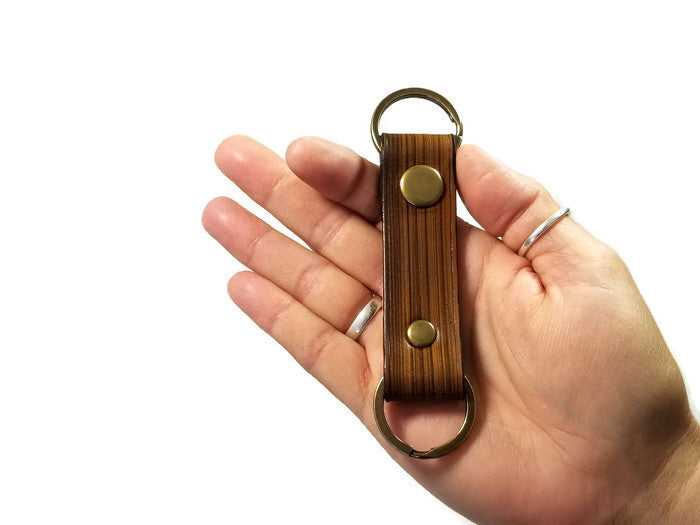 Modern Wood Grain Chestnut Valet Double Ring Leather Key Chain