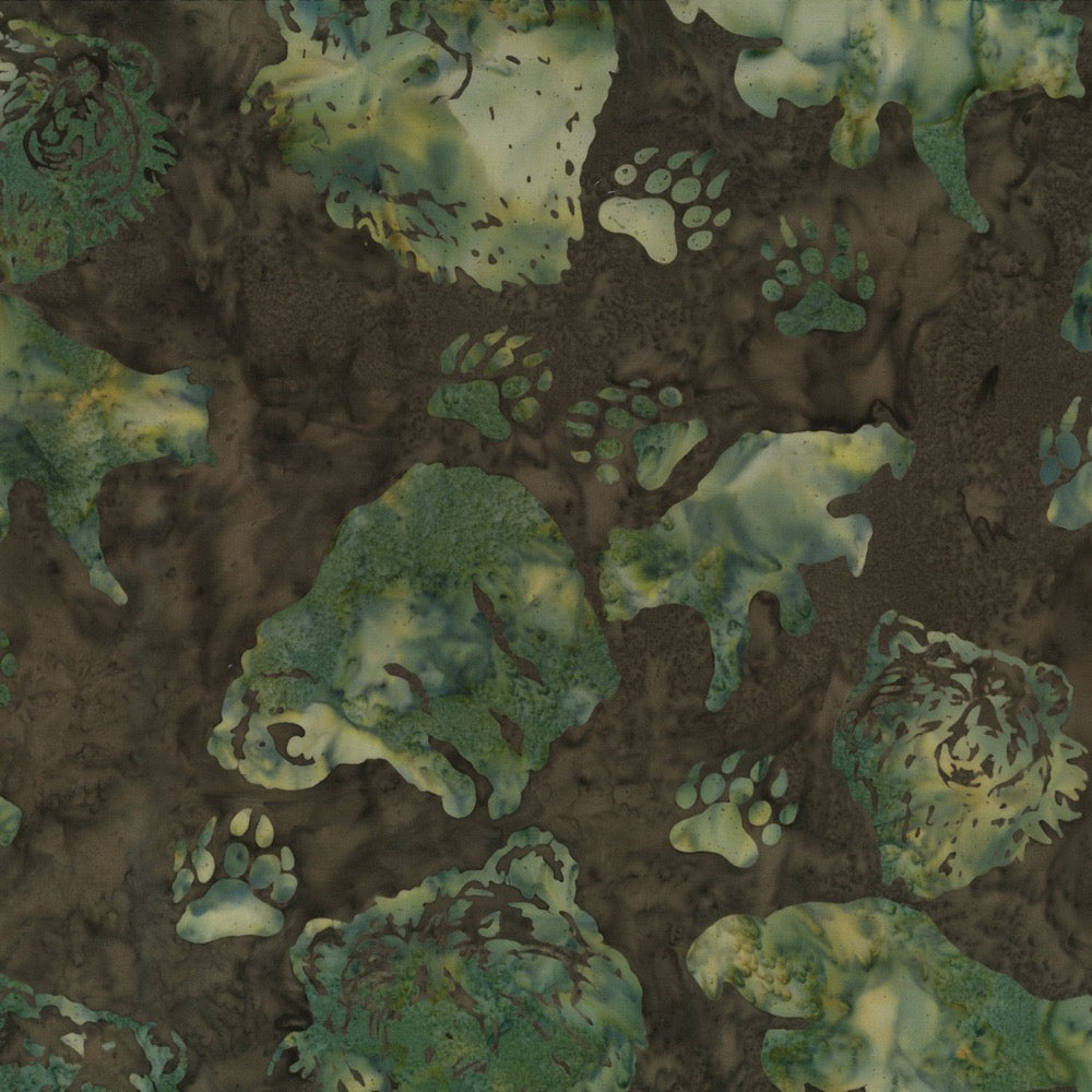 Hoffman Fabrics Havana Alaskan Bears Batik Fabric J2432-253-Havana